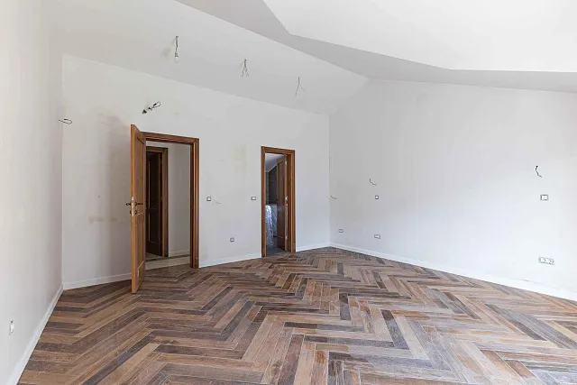 A luxurious three-story villa on the first sea line in  Kotor — photo 22